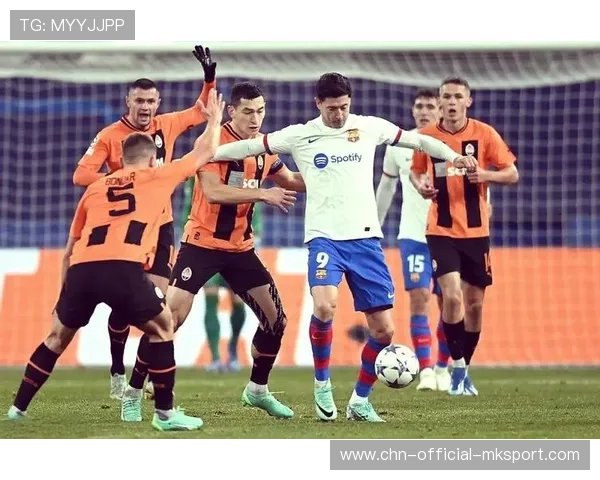 欧冠小组赛进入白热化阶段,争冠格局逐渐清晰,欧冠小组赛顺序 欧冠小组赛进入白热化阶段,争冠格局逐渐清晰,欧冠小组赛顺序