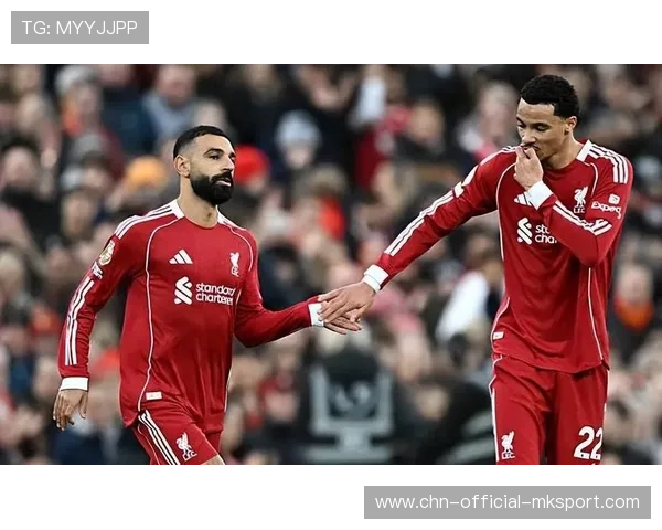 利物浦萨拉赫门前凌空垫射造就绝妙进球 利物浦萨拉赫门前凌空垫射造就绝妙进球